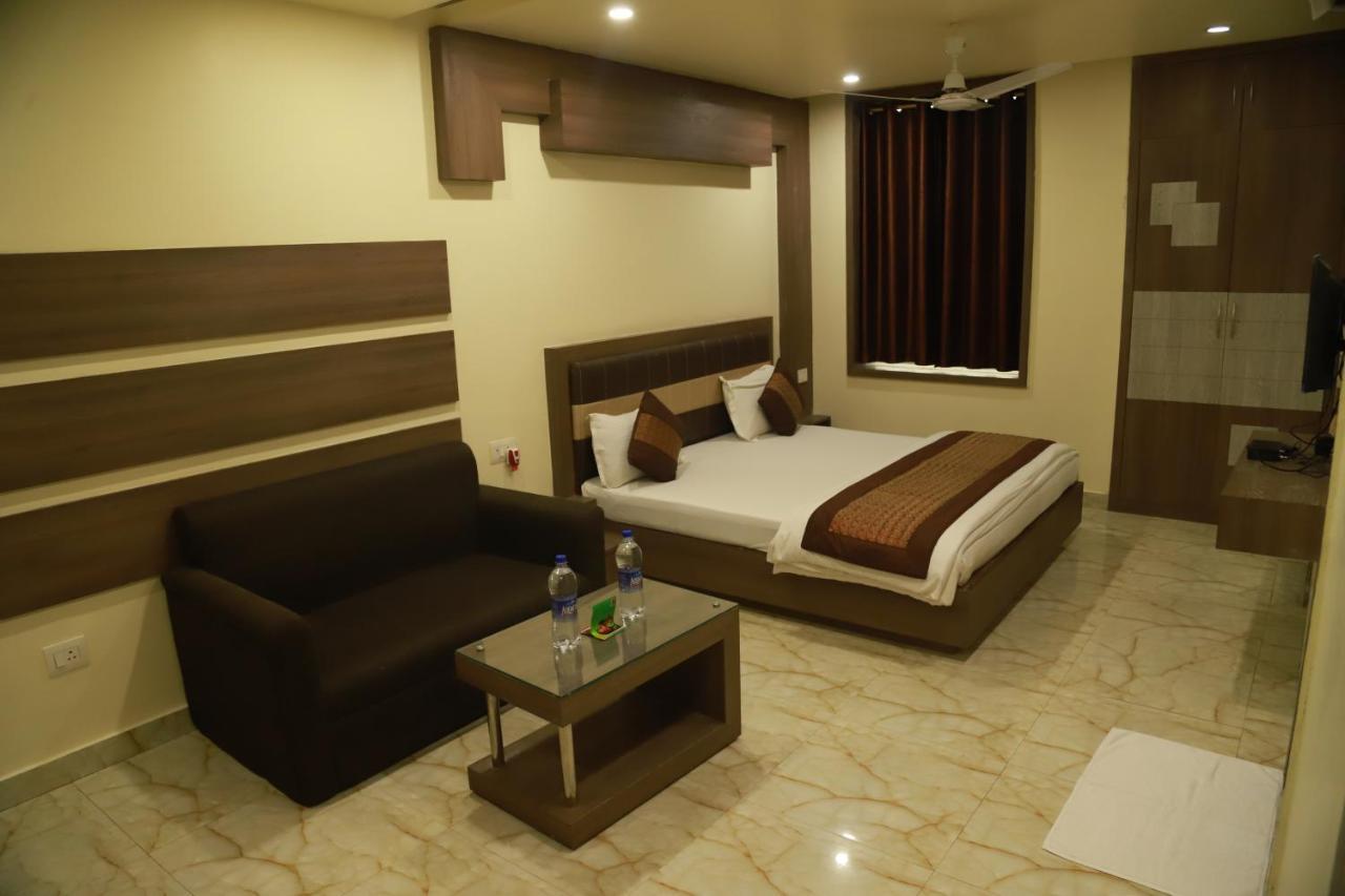 Hotel Sukhdeo Palace Gaya Eksteriør bilde