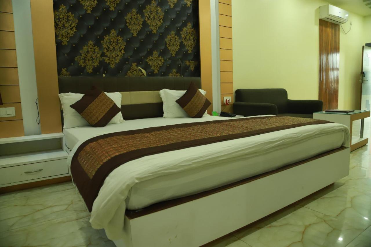 Hotel Sukhdeo Palace Gaya Eksteriør bilde