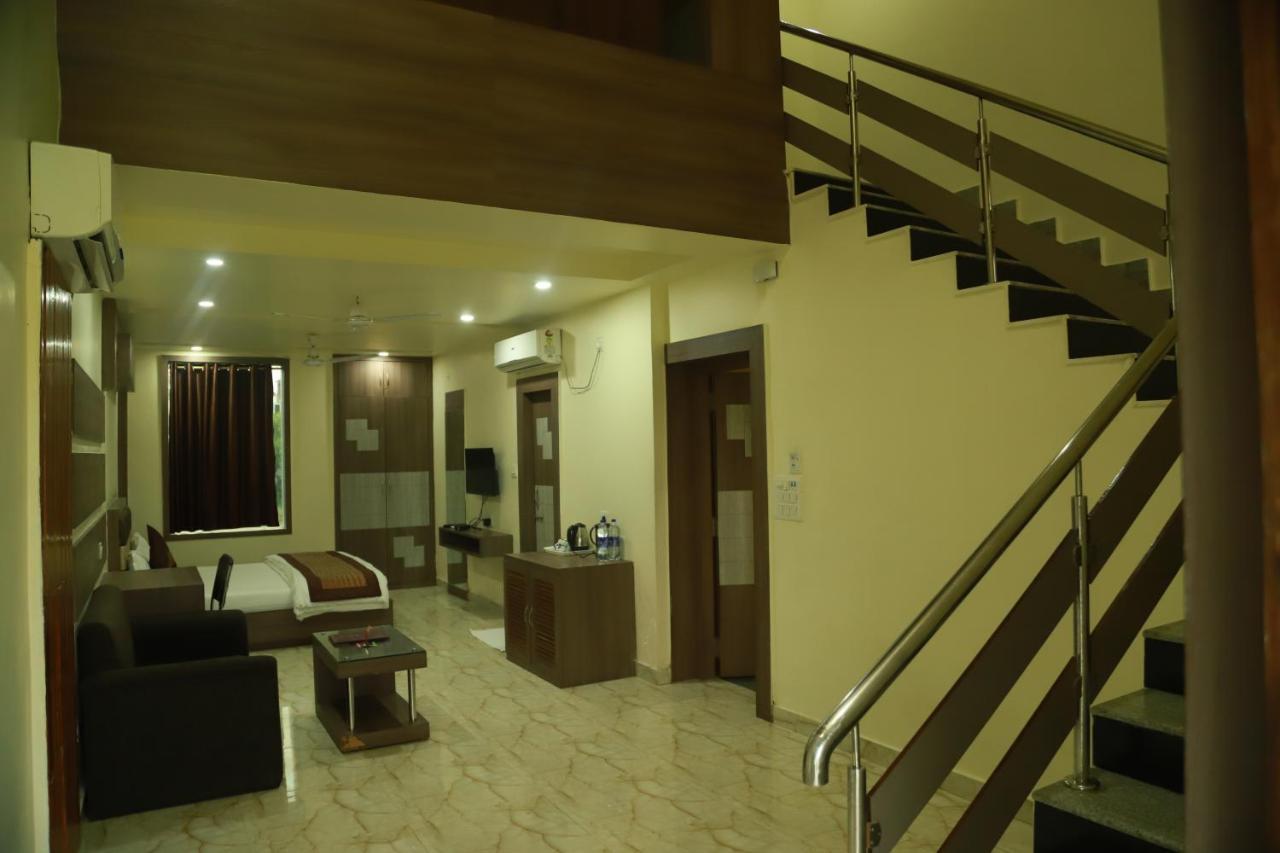 Hotel Sukhdeo Palace Gaya Eksteriør bilde
